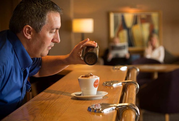 coffee-at-the-golden-sands-hotel