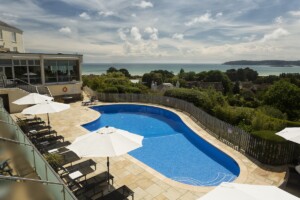 hotel-cristina-jersey-hotels-with-pools