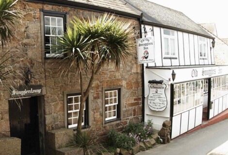 smugglers-inn-ouaisne-jersey