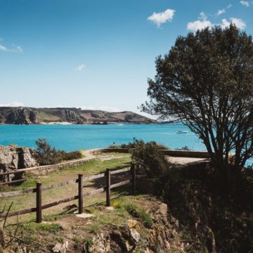 walking-in-jersey