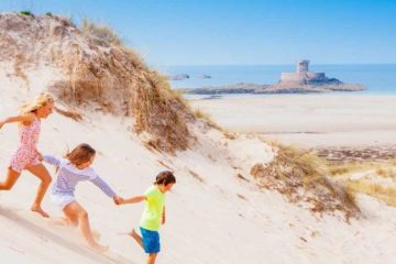 family-holidays-jersey-with-kids