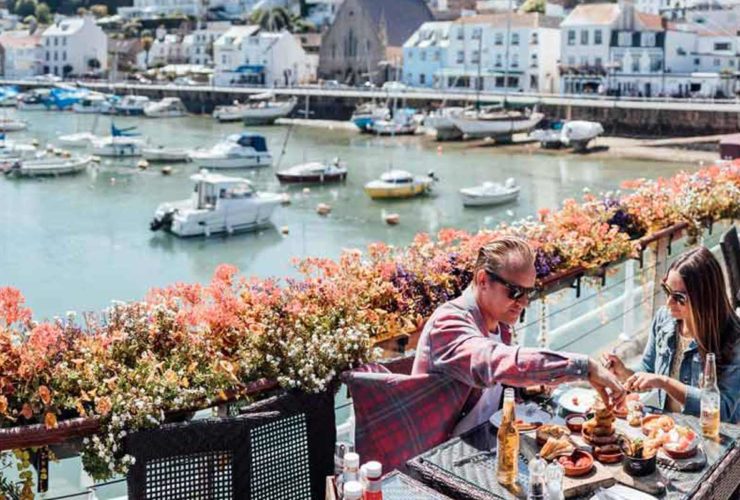 eating-out-in-st-aubins-jersey